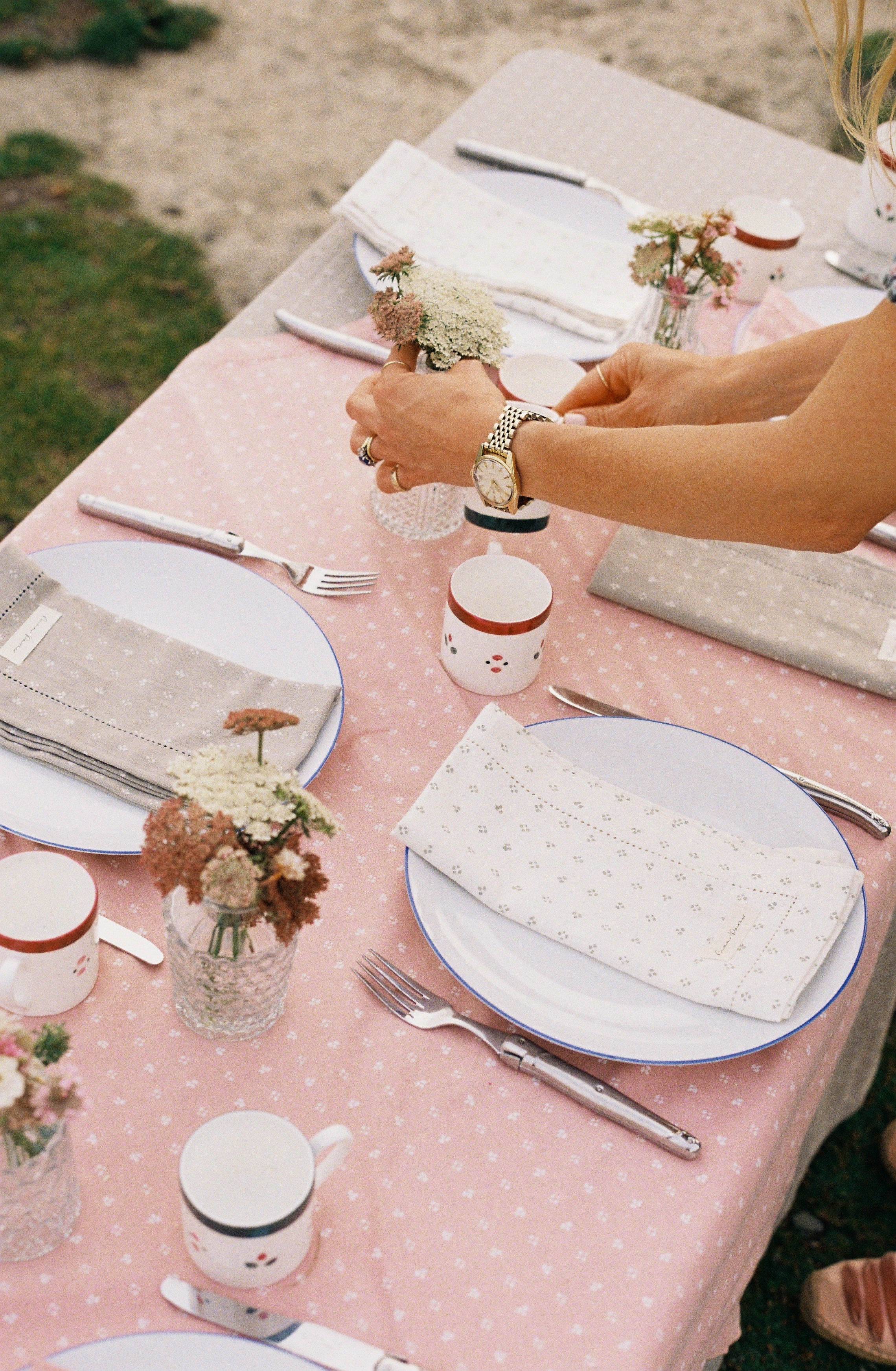 Minni Napkin - White with Green