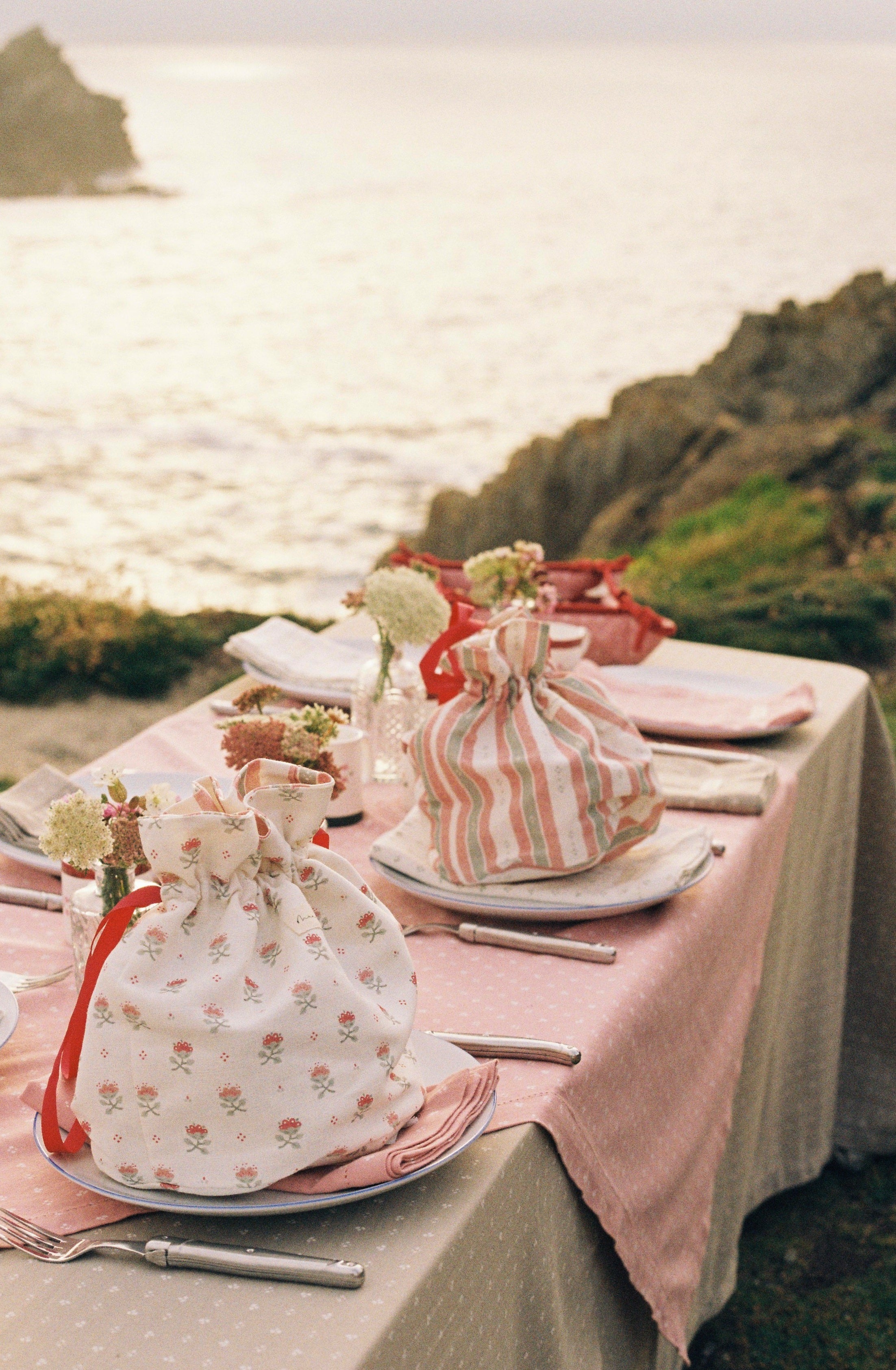 Minni Table Cloth - Faded Green