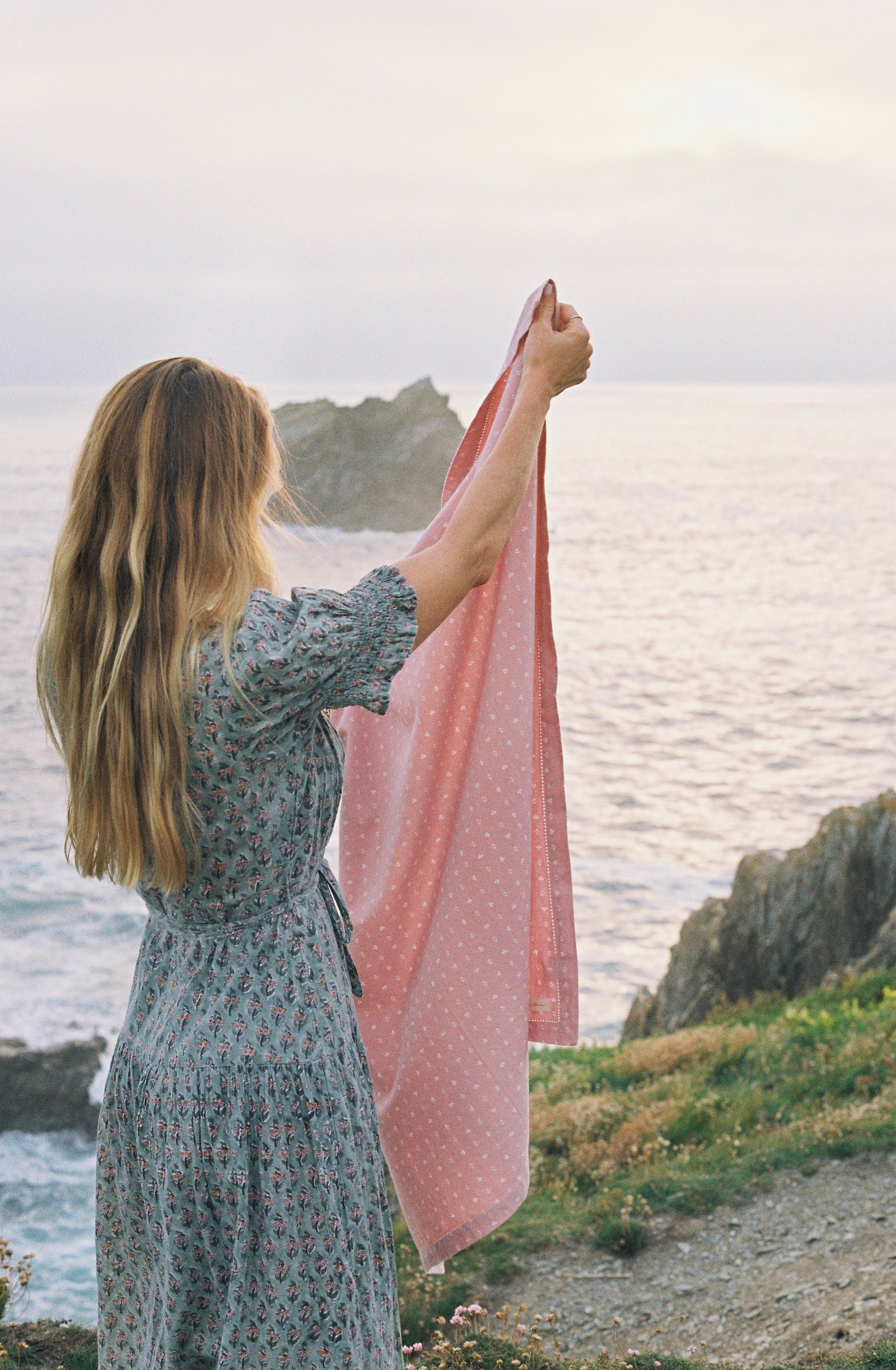 Minni Table Cloth - Faded Red