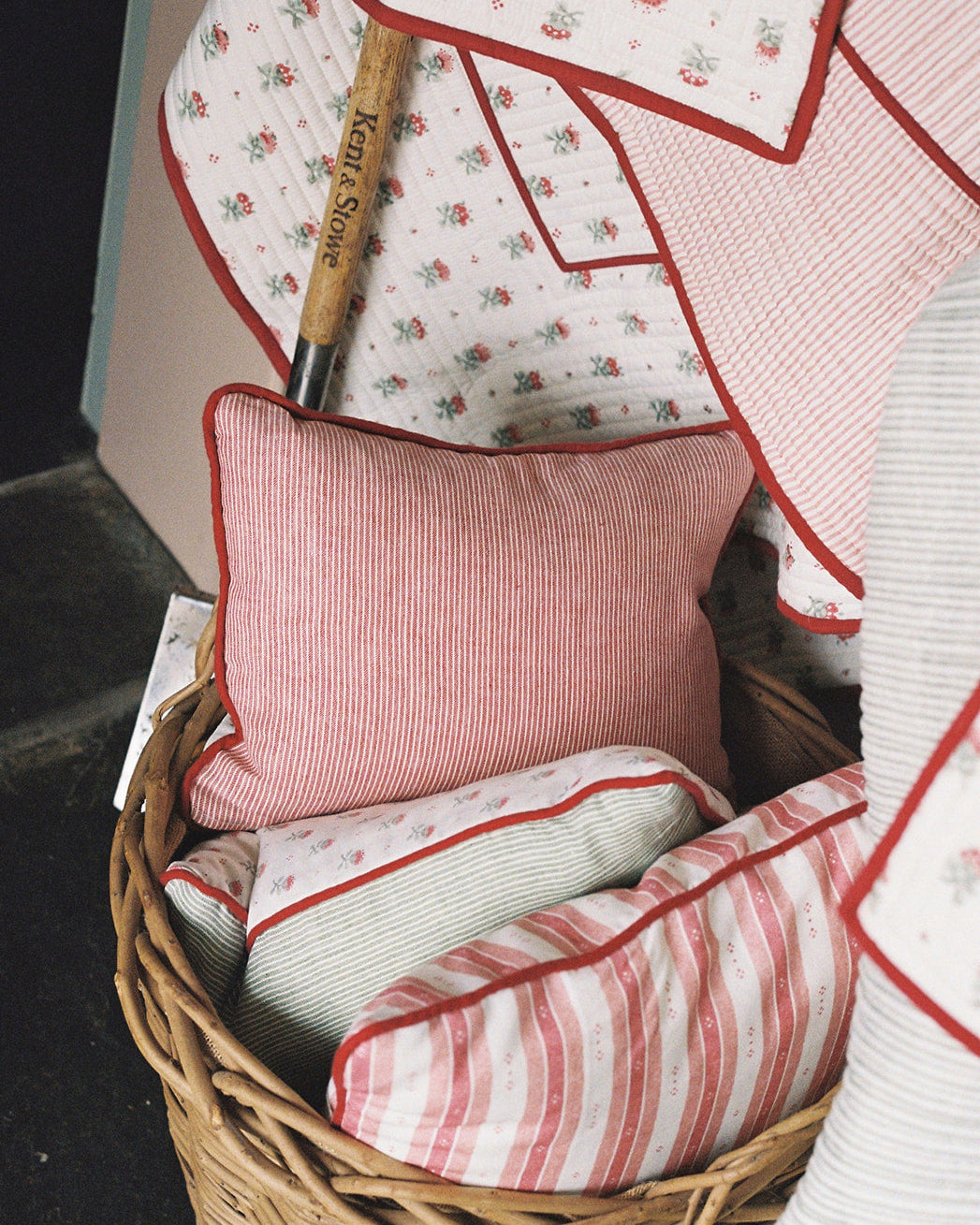 Minni Green Cushion