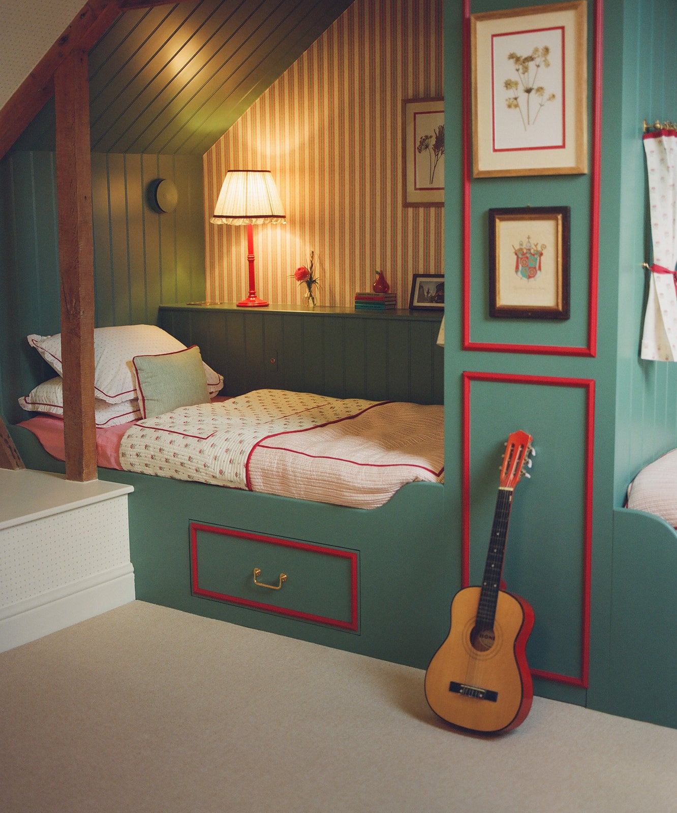 Blume Single Quilt - Red