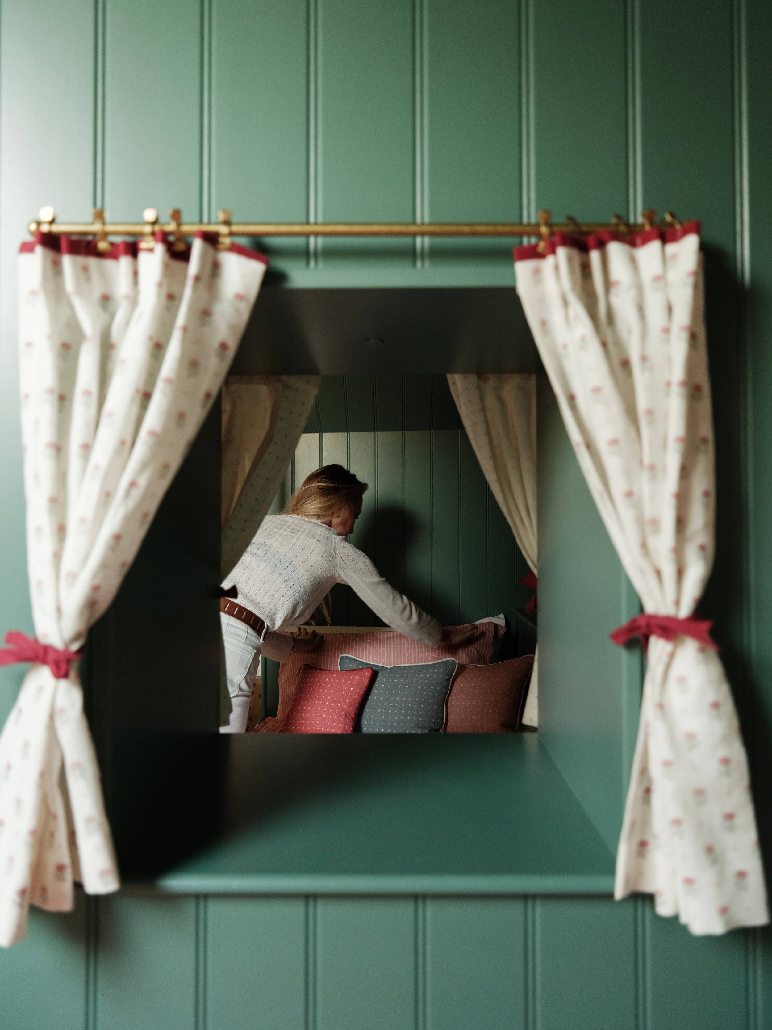 Minni - Raspberry Red