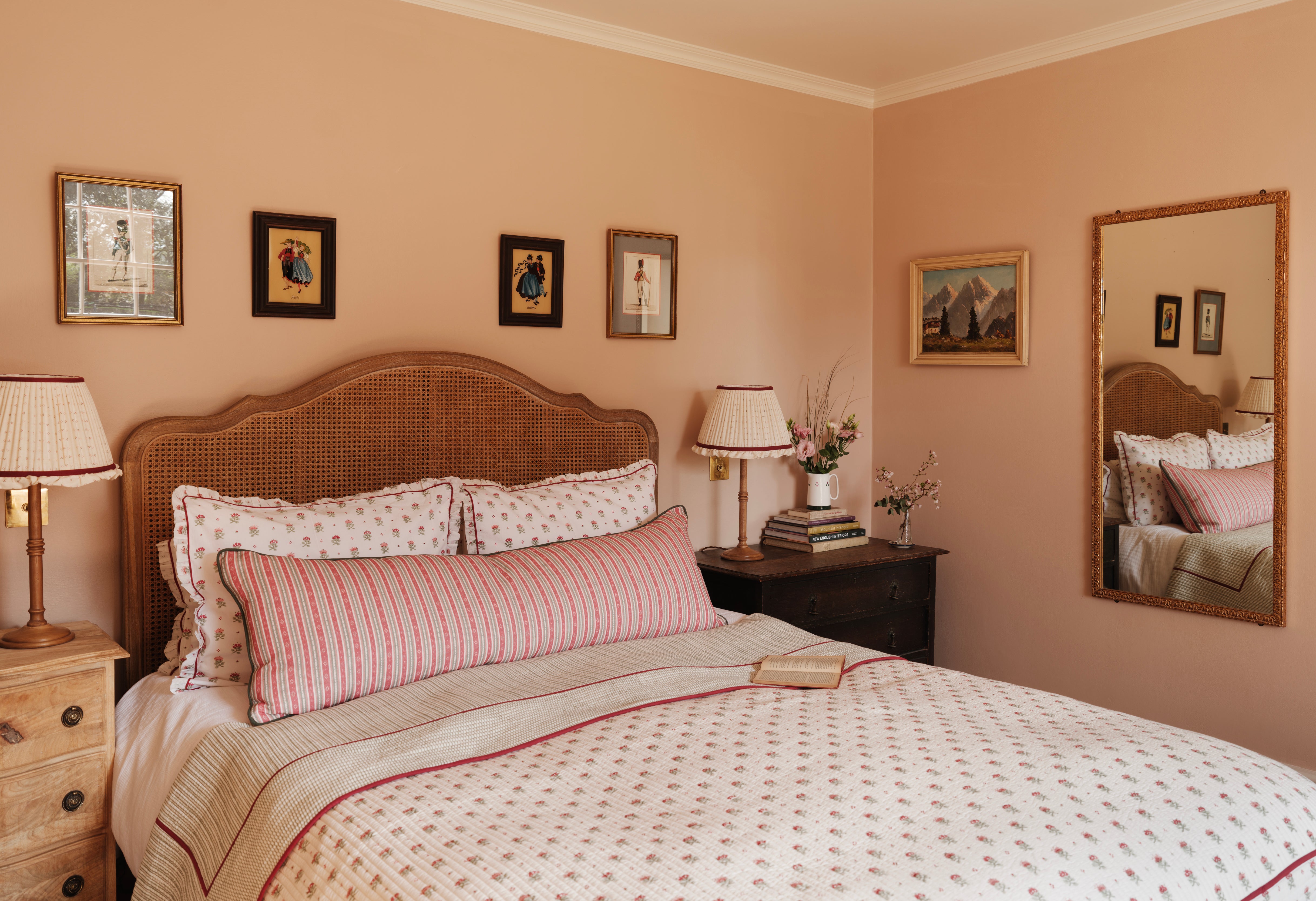 Landhaus - Raspberry Red and Alpine Green