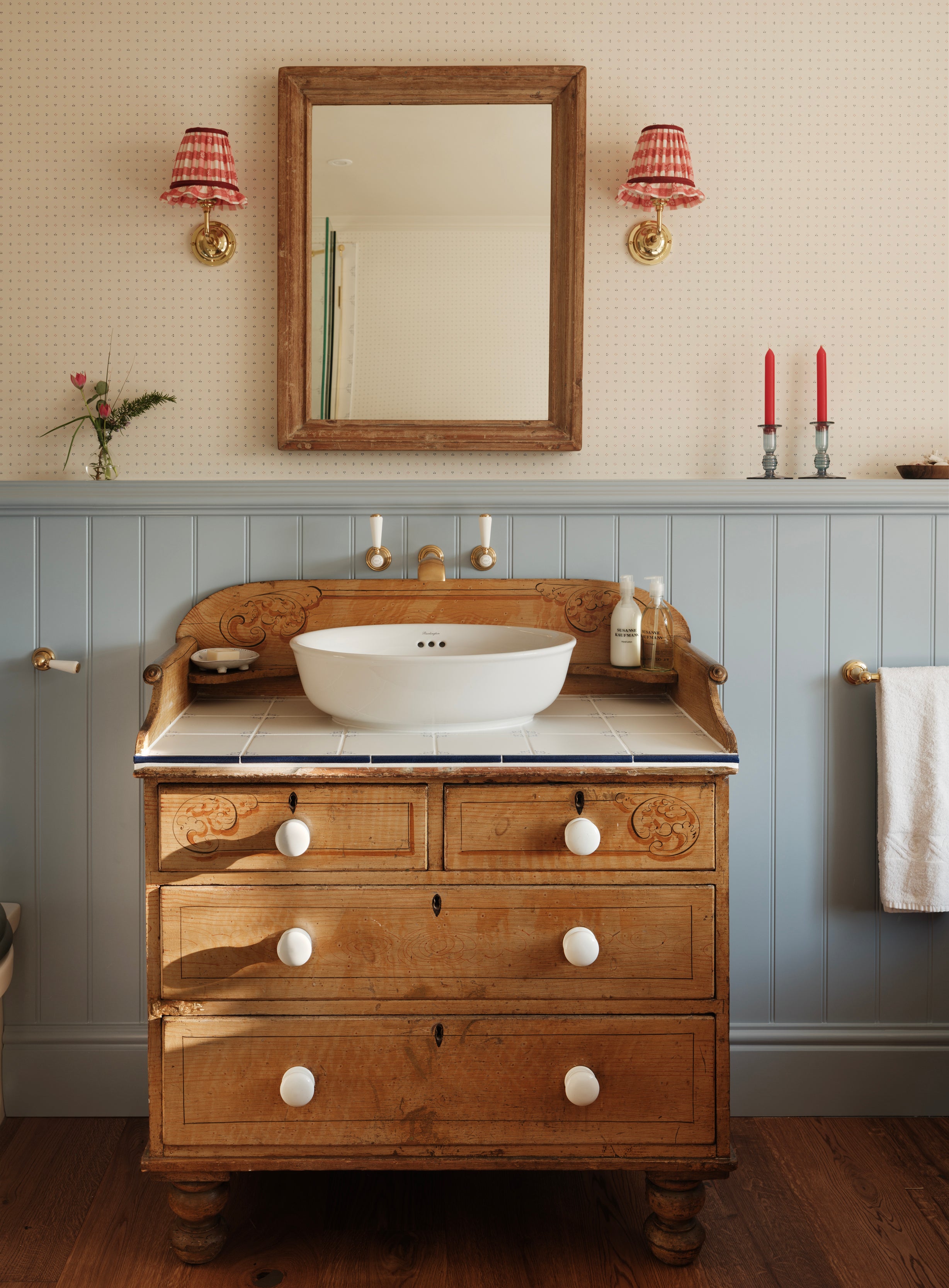 Minni Wallpaper - Bryony Blue and Soft Red