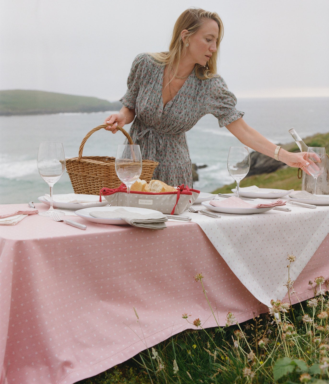 Minni Table Cloth - Faded Red