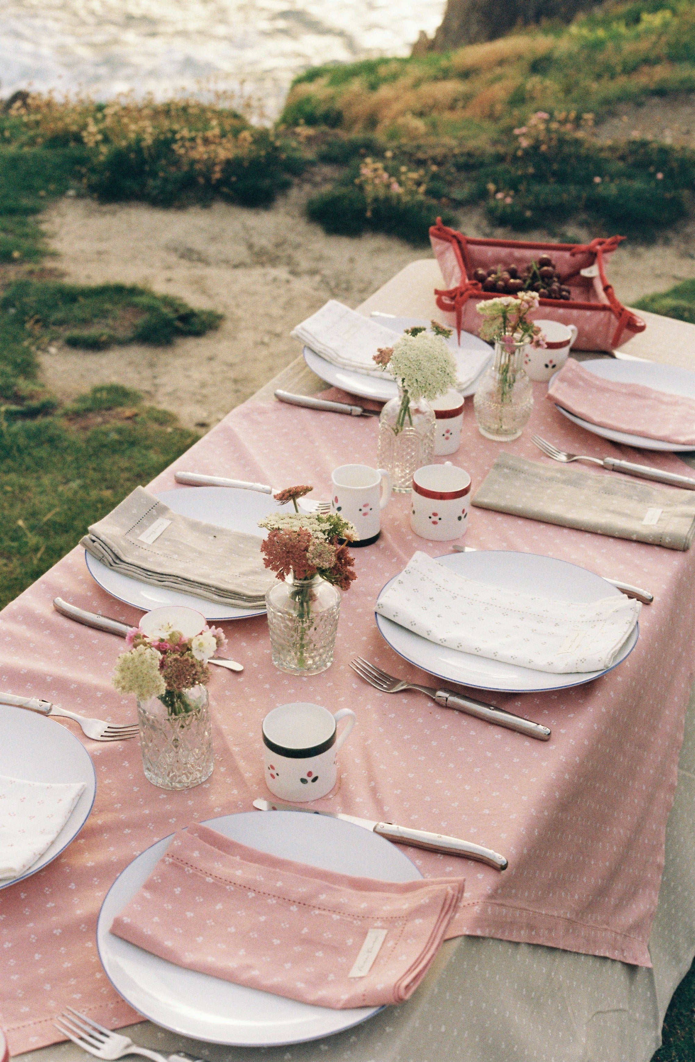 Minni Napkin - Resist Dyed Red