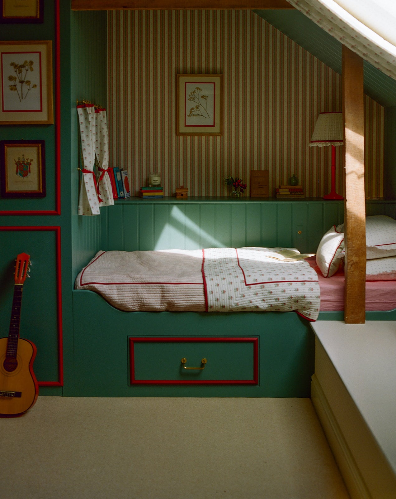 Blume Single Quilt - Red